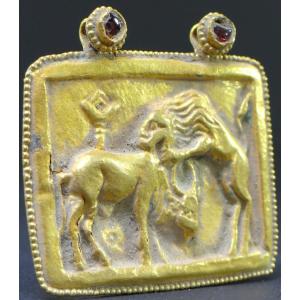 Gandhara Greco-buddhist Art, 1st To 3rd Century A.d., Repoussé Gold Pendant.
