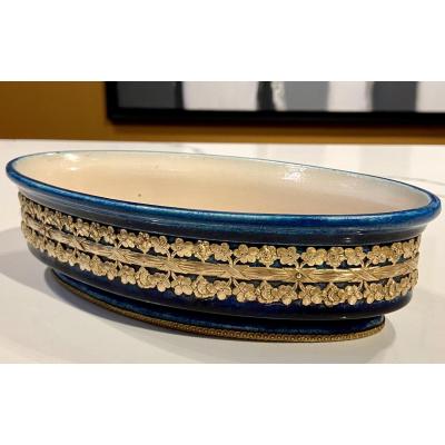 Paul Milet à Sèvres, 1930s, Ceramic Cup Gilt Brass Frame.