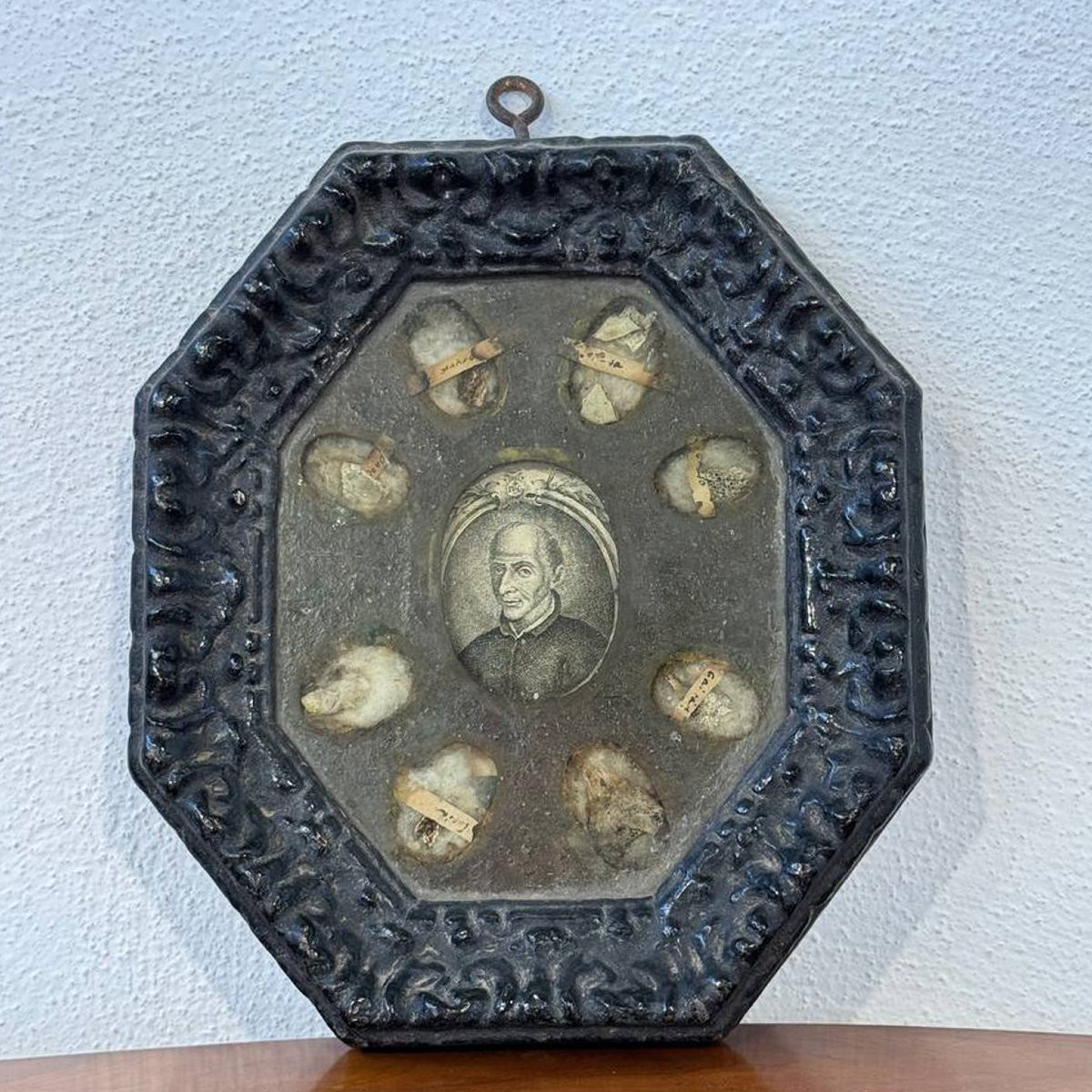 Reliquiario ottagonale con reliquie e San Francesco Borgia, XVII–XVIII secolo-photo-2