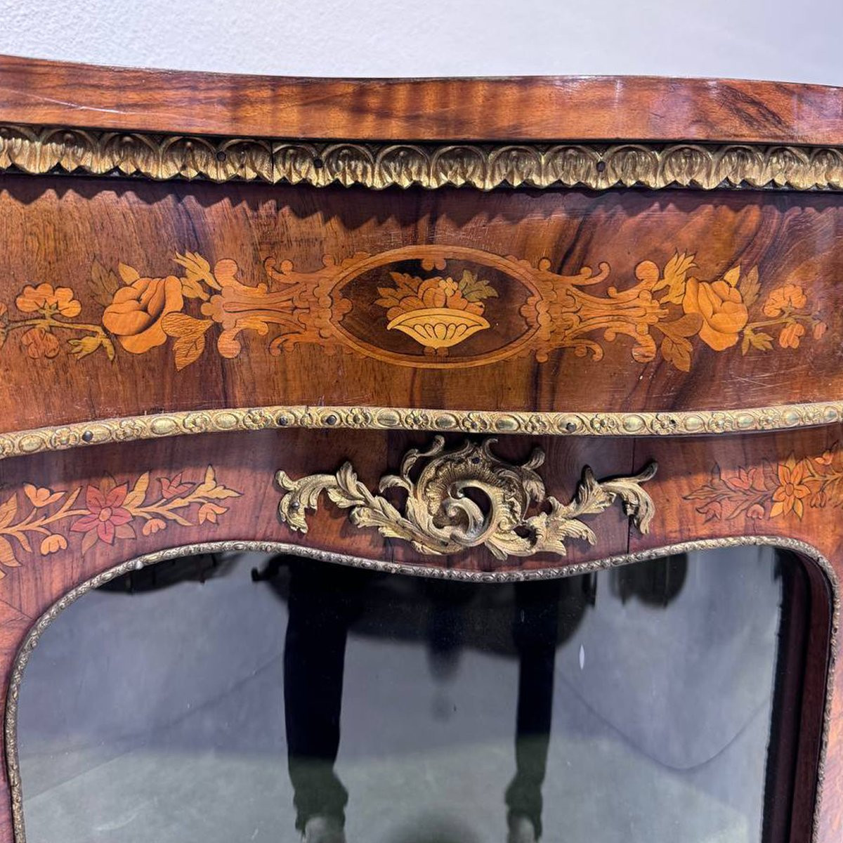 Importante credenza vittoriana dell'800 intarsiata con bronzi dorati-photo-4