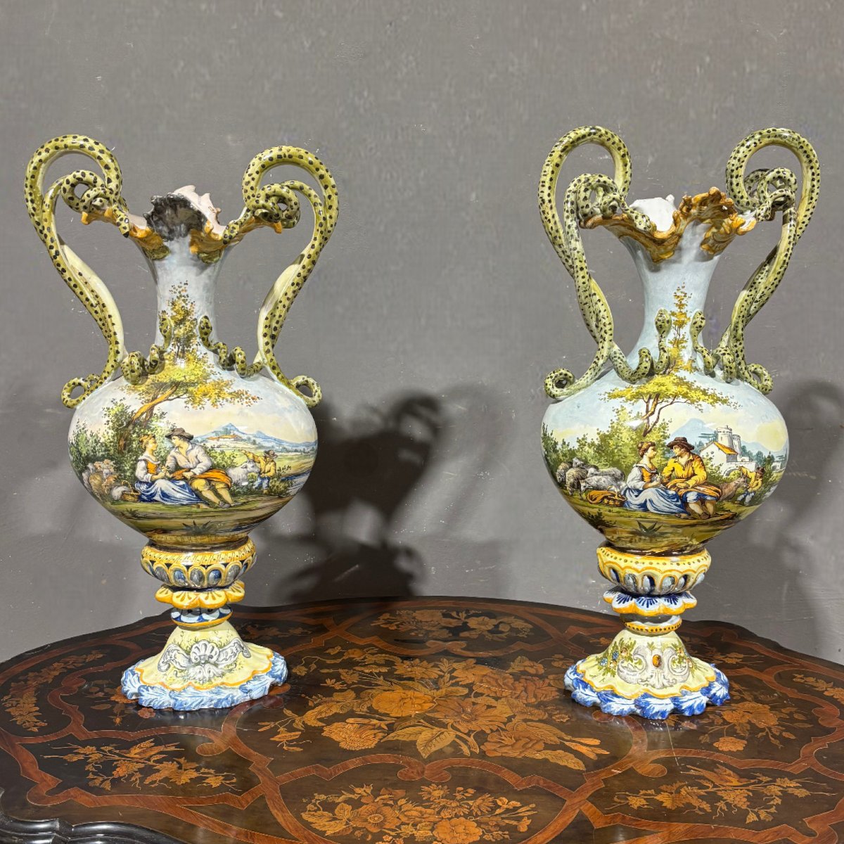 Antica coppia di anfore maiolicate del XIX secolo-photo-2