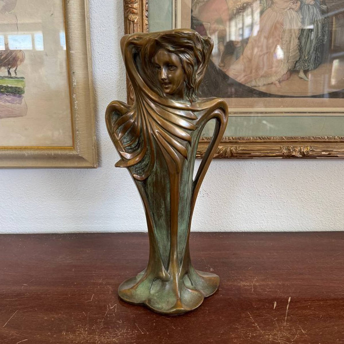 Elegante vaso scultoreo Art Nouveau in bronzo – figura femminile-photo-2