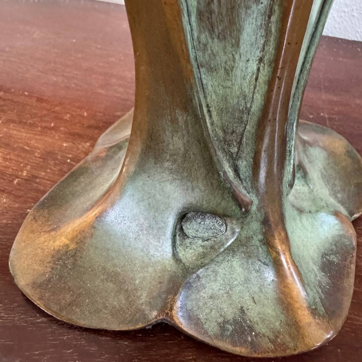 Elegante vaso scultoreo Art Nouveau in bronzo – figura femminile-photo-7