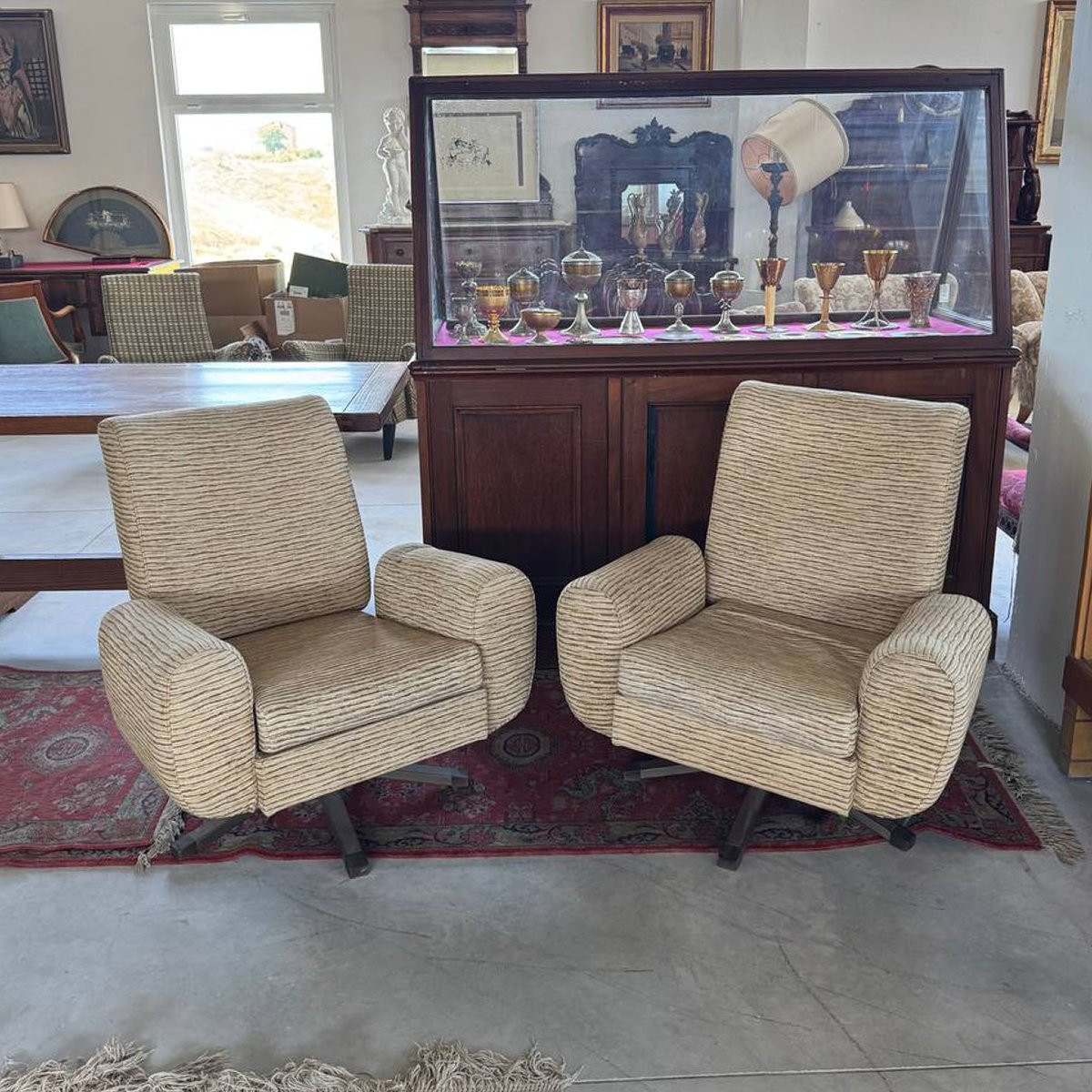 Coppia di poltrone design anni ’60 girevoli-photo-1