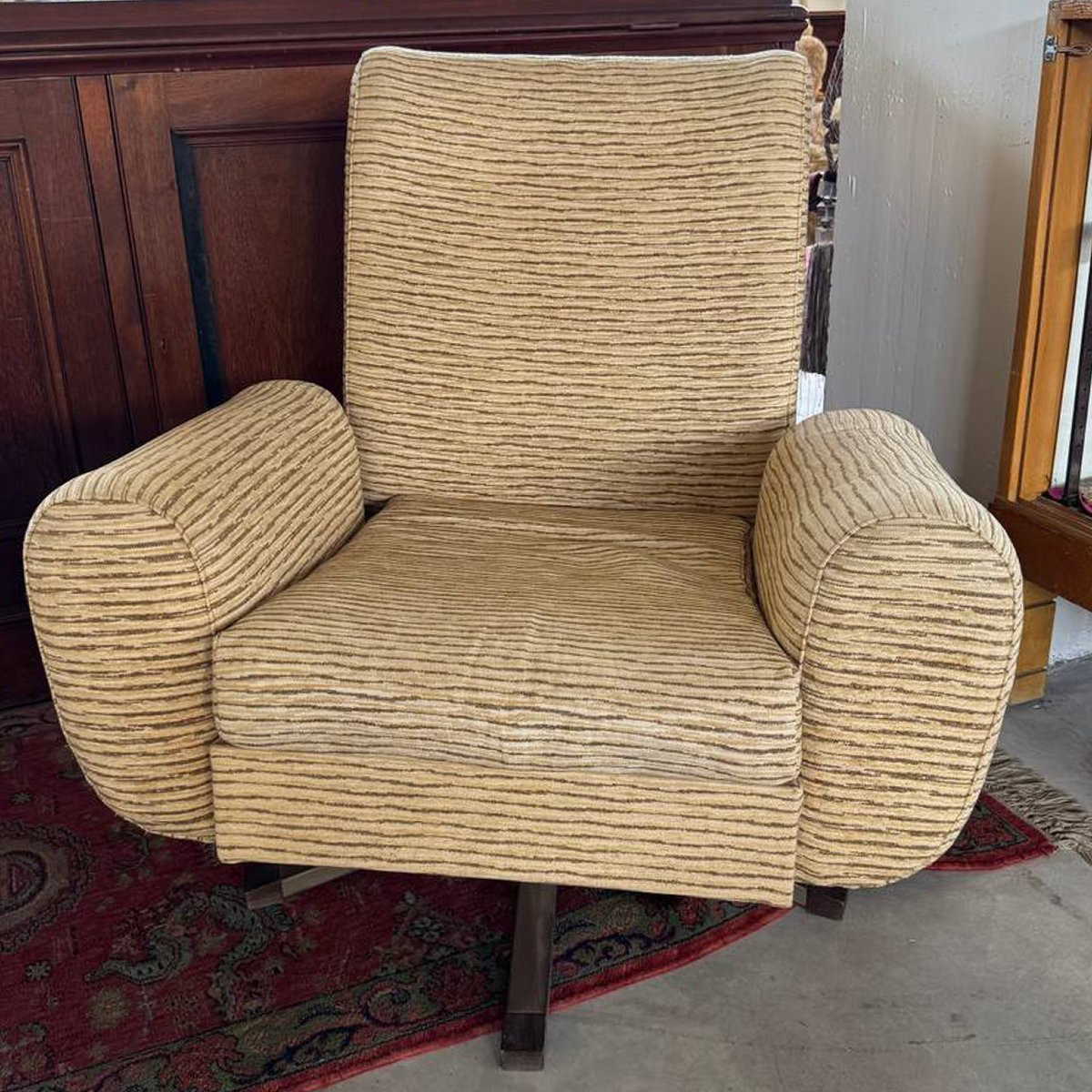 Coppia di poltrone design anni ’60 girevoli-photo-2