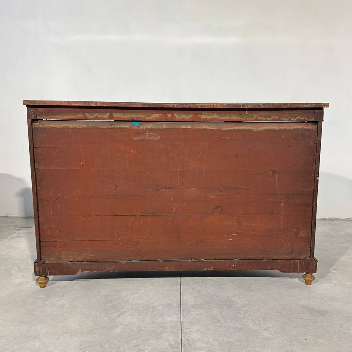 Elegante credenza vittoriana a tre porte con una placca di Sèvres-photo-5