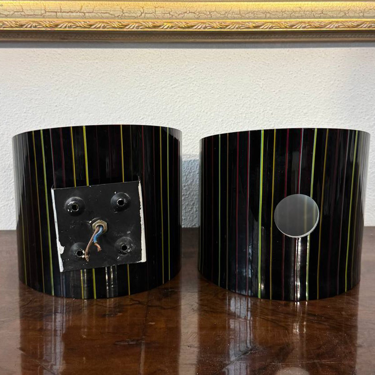 Coppia di applique in vetro di Murano nero con decori policromi-photo-2