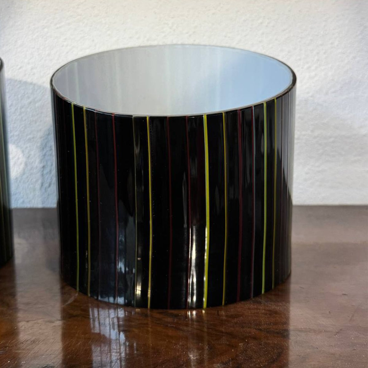 Coppia di applique in vetro di Murano nero con decori policromi-photo-5