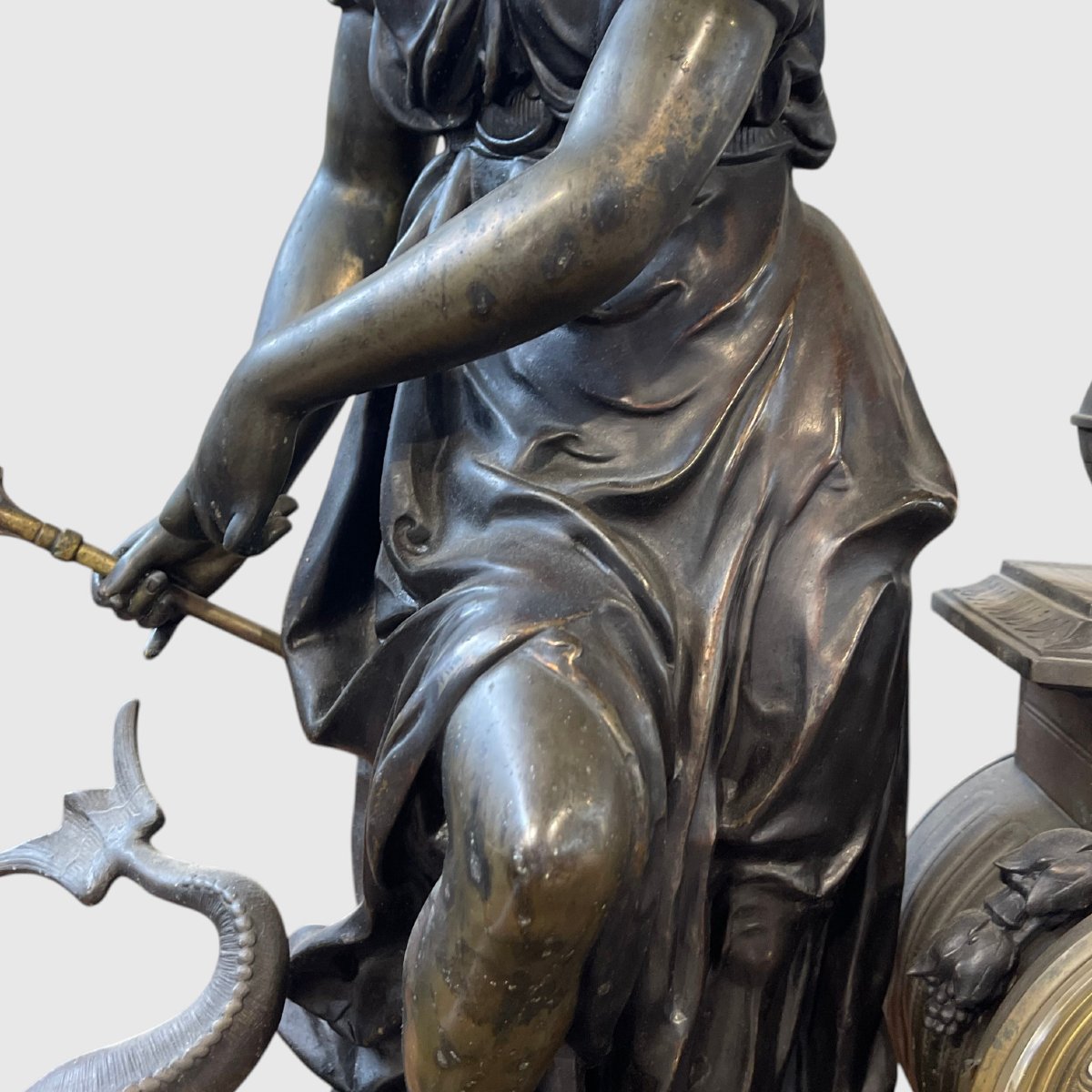 Importante Orologio da Tavolo con Allegoria Marina in Antimonio-photo-2