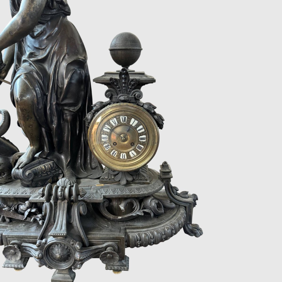 Importante Orologio da Tavolo con Allegoria Marina in Antimonio-photo-2