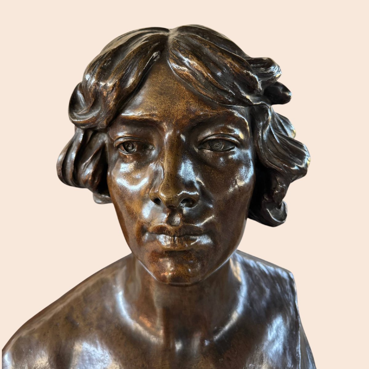 Busto femminile in bronzo patinato, firmato Raffaele Marino-photo-3