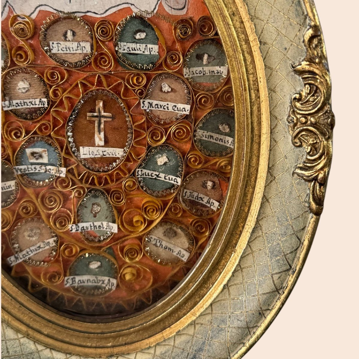 Raro reliquiario ovale con reliquie di Apostoli ed Evangelisti e sigillo in ceralacca-photo-3