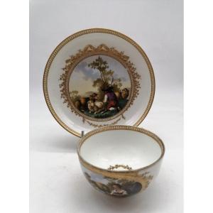 Eighteenth Meissen Porcelain Tea Cup