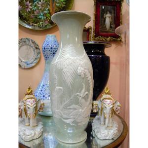 Vase Attributed To Vierzon - Decor Porcelain - "pâte Sur Pâte" - XIXth