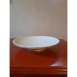China, Enamelled Ceramic Pedestal Dish