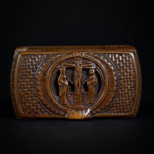 Carved Wooden Snuffbox With Crucifixion Decoration, 19th Century