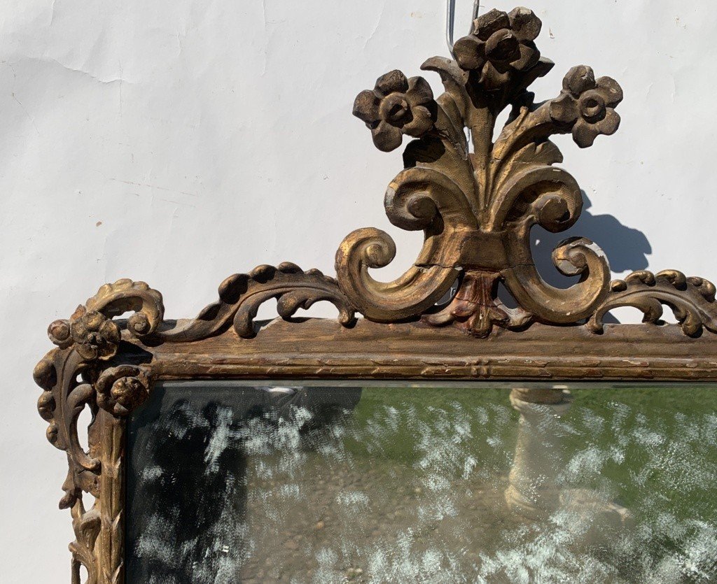 Specchiera in legno intagliato e dorato. Italia, XVIII secolo.-photo-3