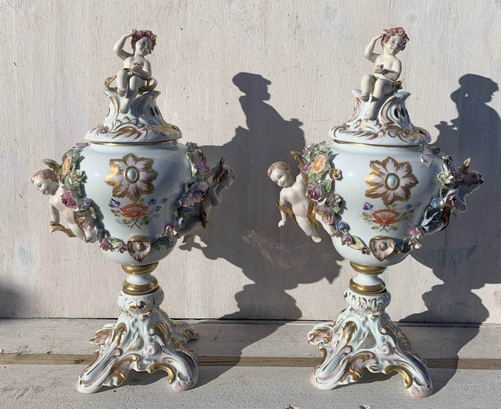 Coppia di vasi brucia-incenso in porcellana policroma. Capodimonte, XIX sec.-photo-3