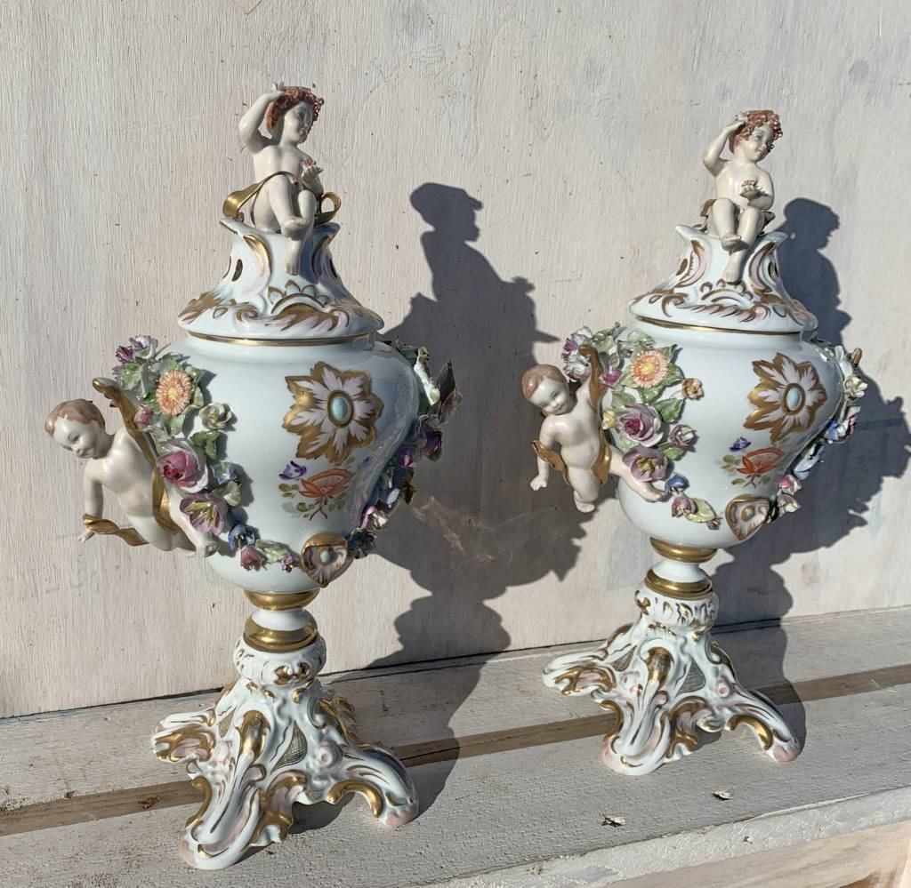 Coppia di vasi brucia-incenso in porcellana policroma. Capodimonte, XIX sec.-photo-4