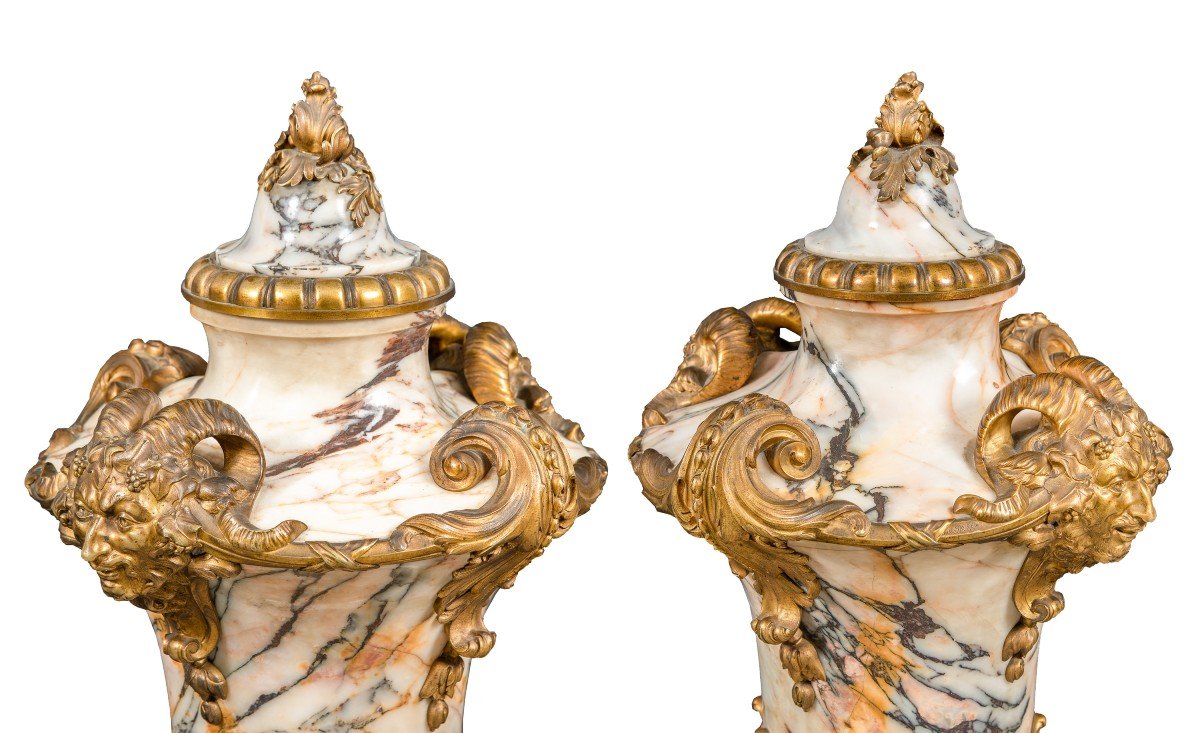Coppia di vasi in marmo e bronzo dorato (Fonderia Susse Frères). Parigi, XIX sec.-photo-2