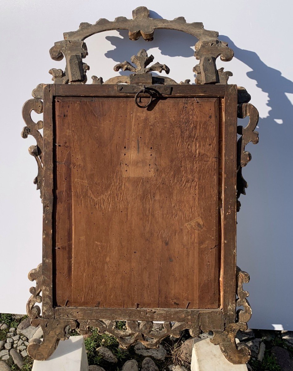 Specchierina in legno intagliato e dorato. Italia, XVIII secolo.-photo-1