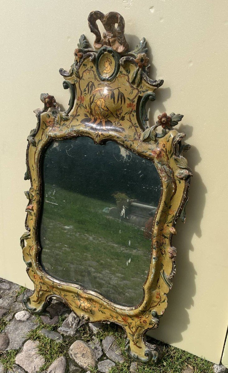 Specchierina in legno intagliato, laccato e dipinto. Venezia, seconda metà XVIII sec.-photo-4