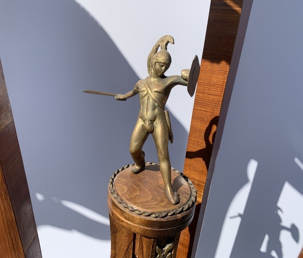 Coppia di guèridon in legno e bronzo dorato. Francia, XIX secolo.-photo-1
