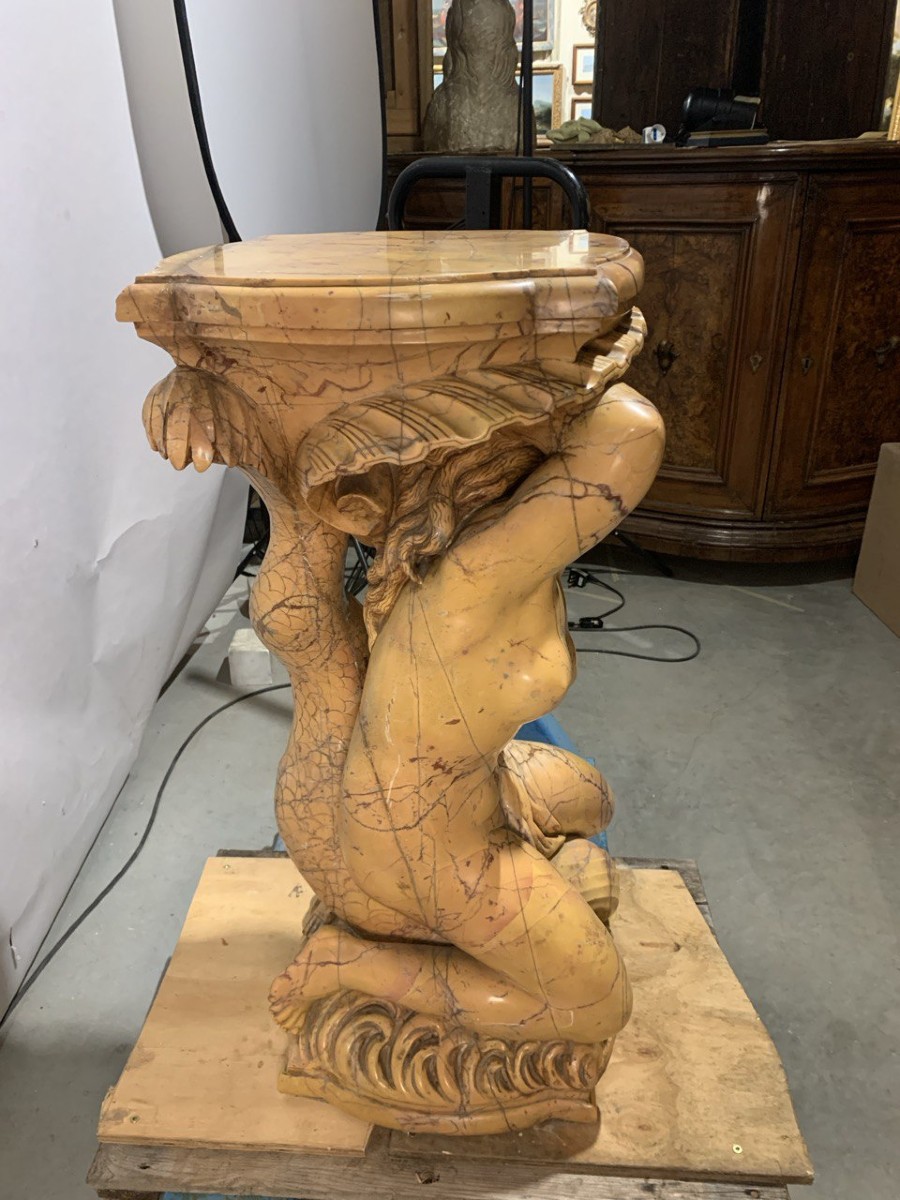 Coppia di sculture reggi-vaso in marmo giallo - Poseidone e Anfitrite. Italia, XIX-XX secolo.-photo-2