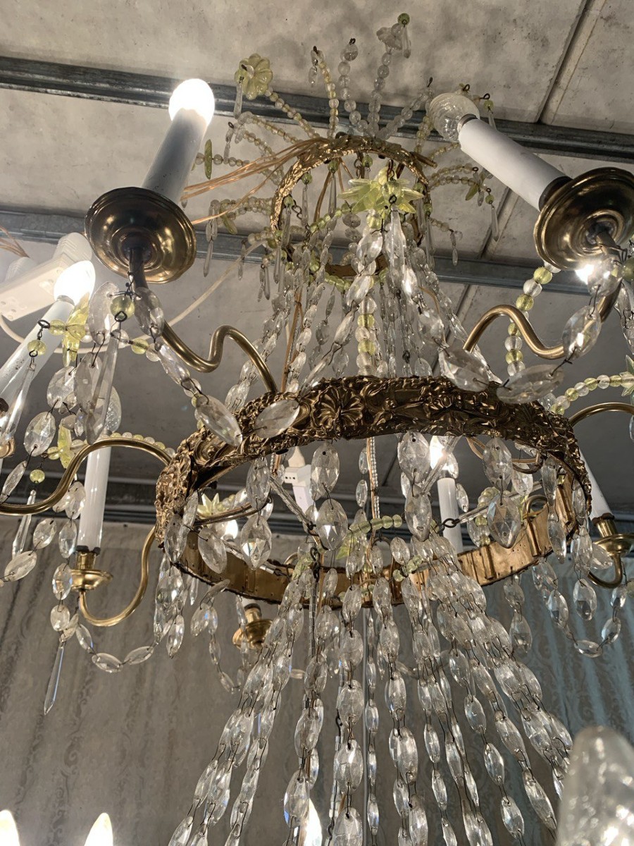 Coppia di importanti lampadari a sedici luci in cristallo e lamierino dorato. Venezia, inizi XI-photo-3