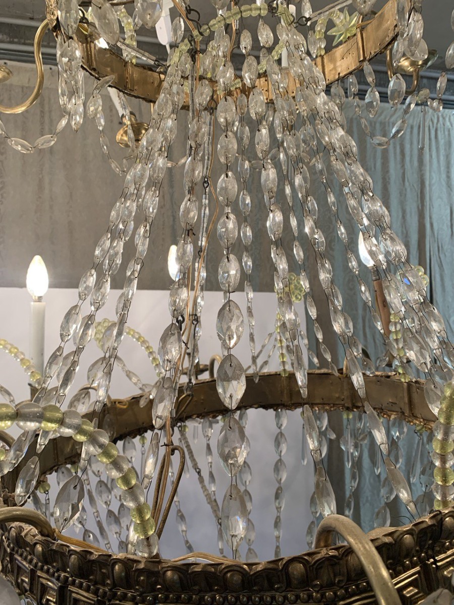 Coppia di importanti lampadari a sedici luci in cristallo e lamierino dorato. Venezia, inizi XI-photo-4