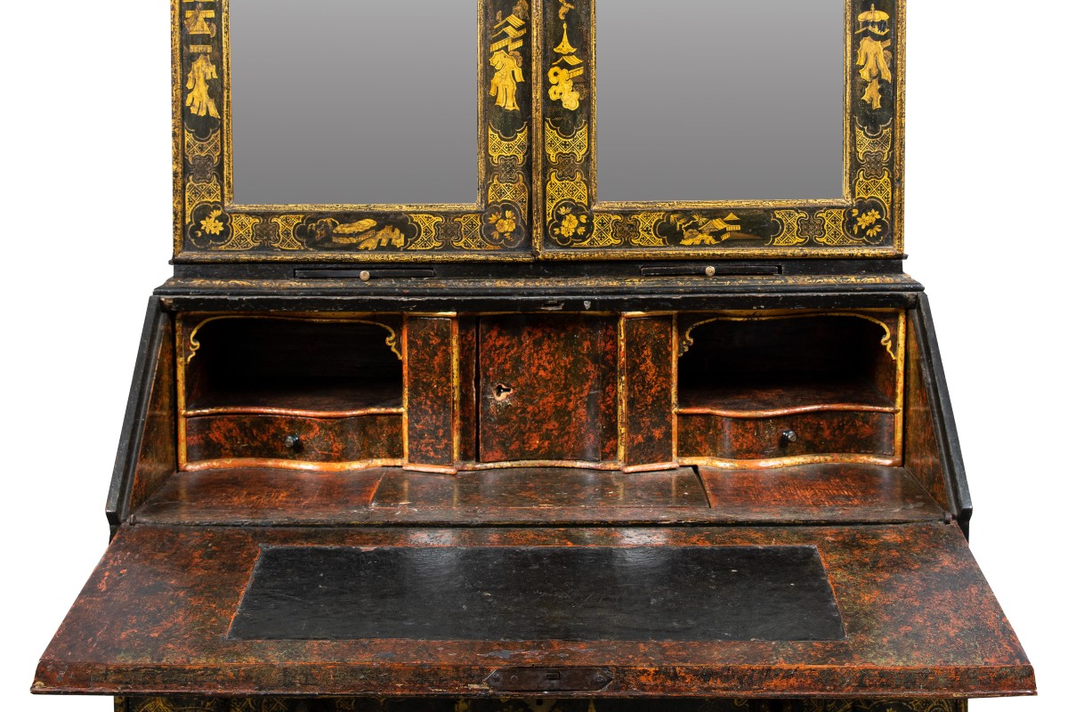 Trumeau a due corpi in legno laccato, dorato e dipinto. Venezia, prima metà XVIII secolo.-photo-2