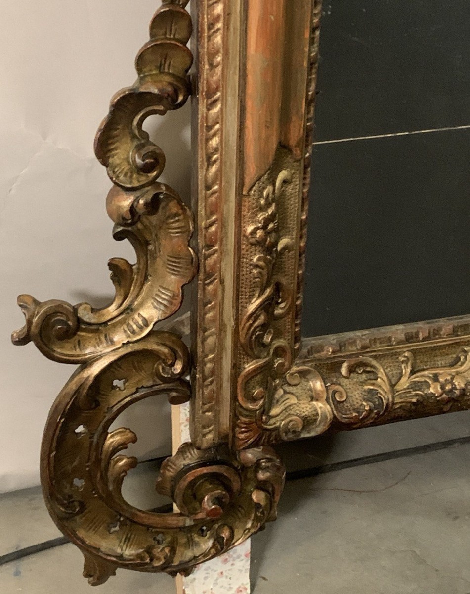 Grande specchiera in legno intagliato e dorato. Venezia, XVIII-XIX secolo.-photo-2