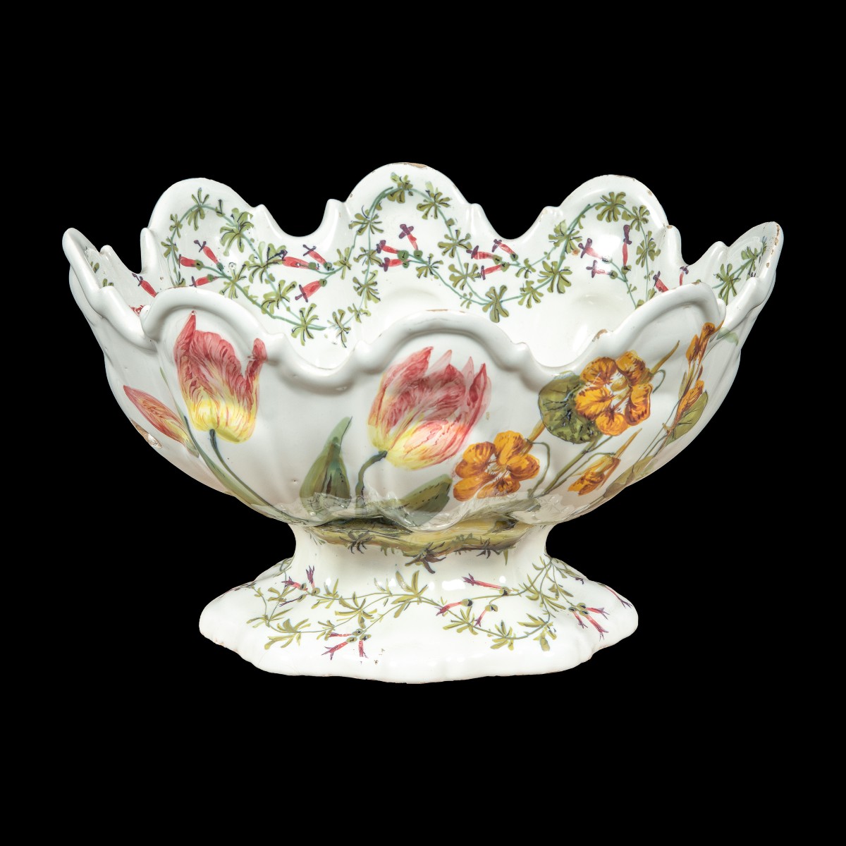 Coppa centrotavola in maiolica policroma. Bassano, XIX secolo.