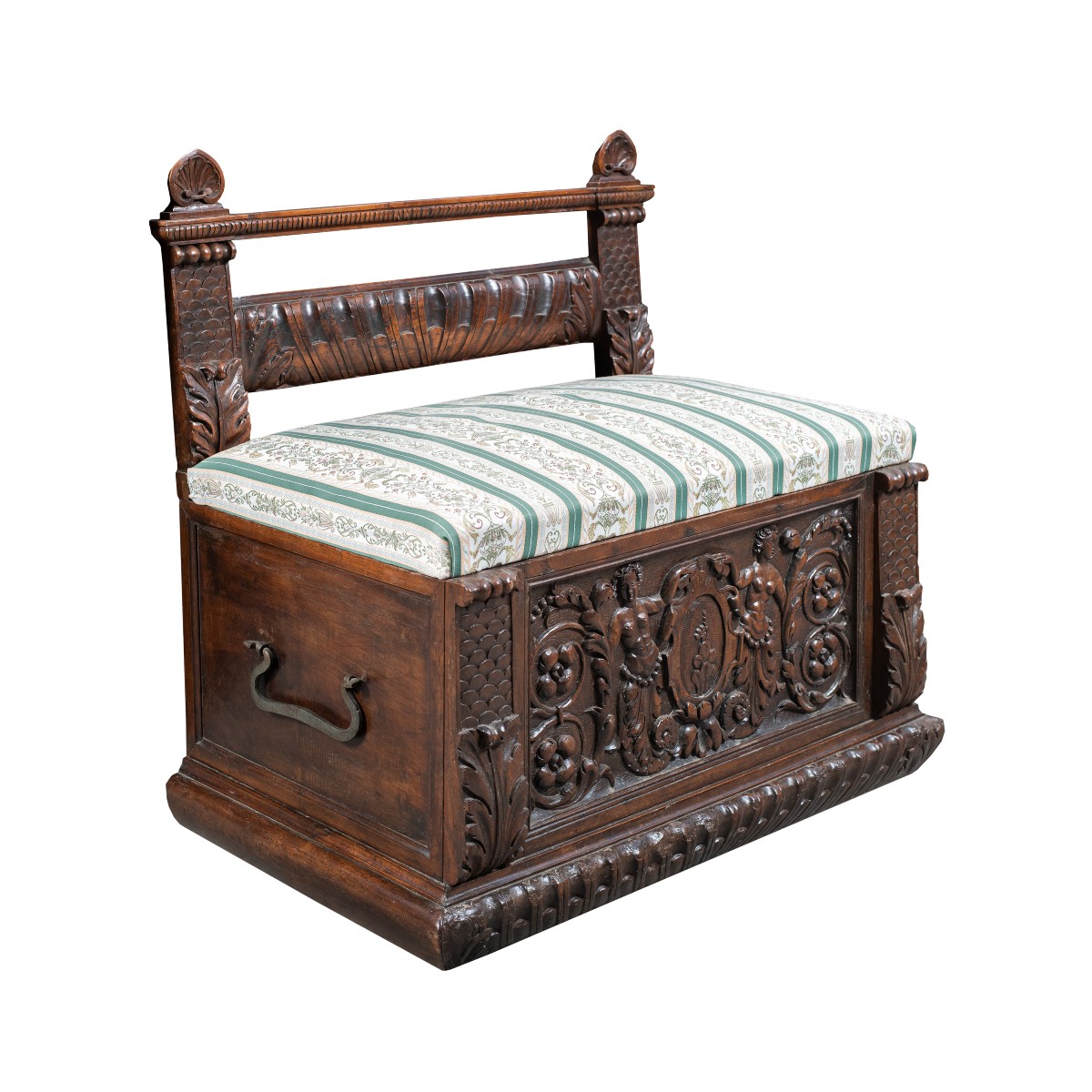 Panchetta in legno intagliato e scolpito. Italia, XVII secolo.-photo-2