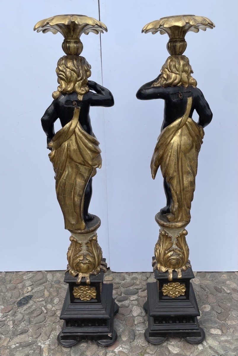 Coppia di sculture in legno intagliato, dorato e dipinto - Mori reggi vaso. Venezia, XVIII.-photo-3