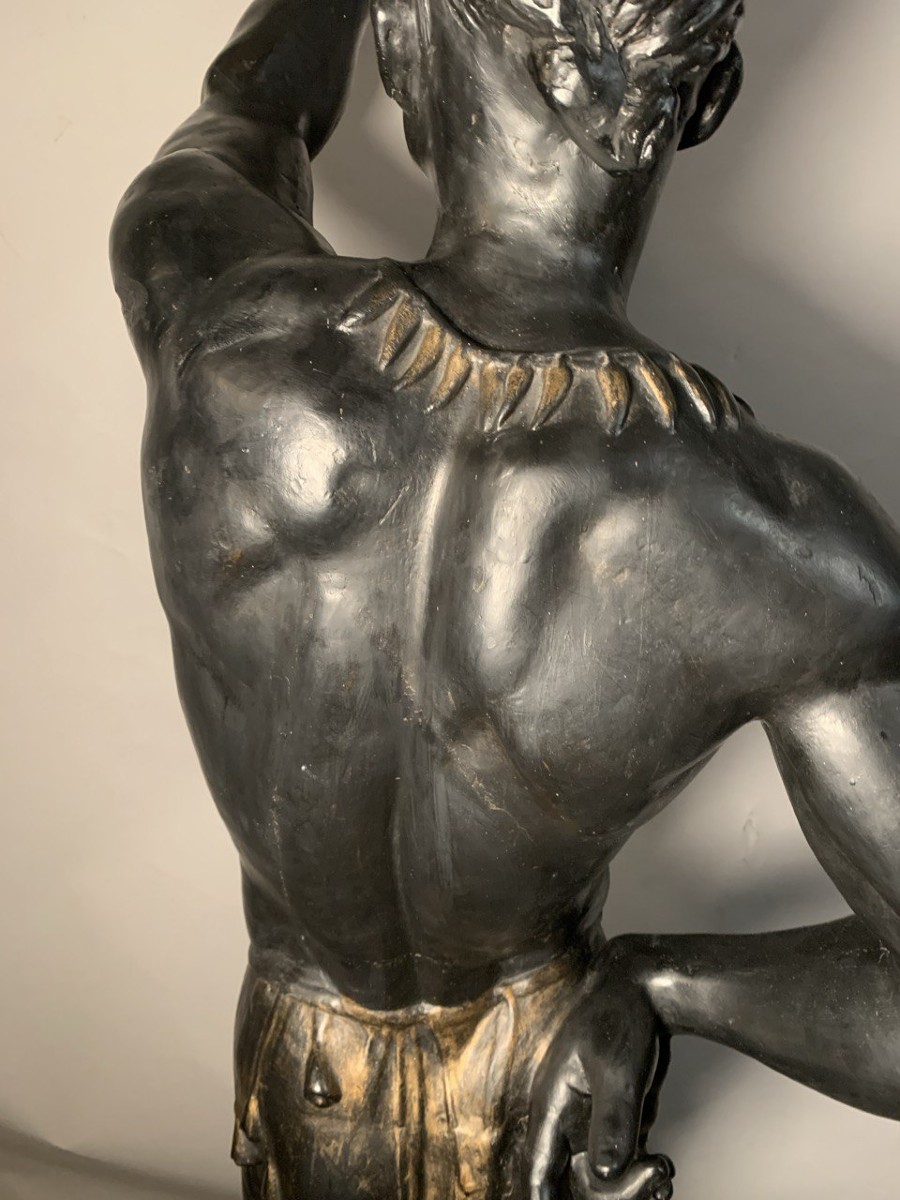 Scultura in legno intagliato, laccato e dipinto - Moro reggi torcia. Venezia, XIX secolo.-photo-2