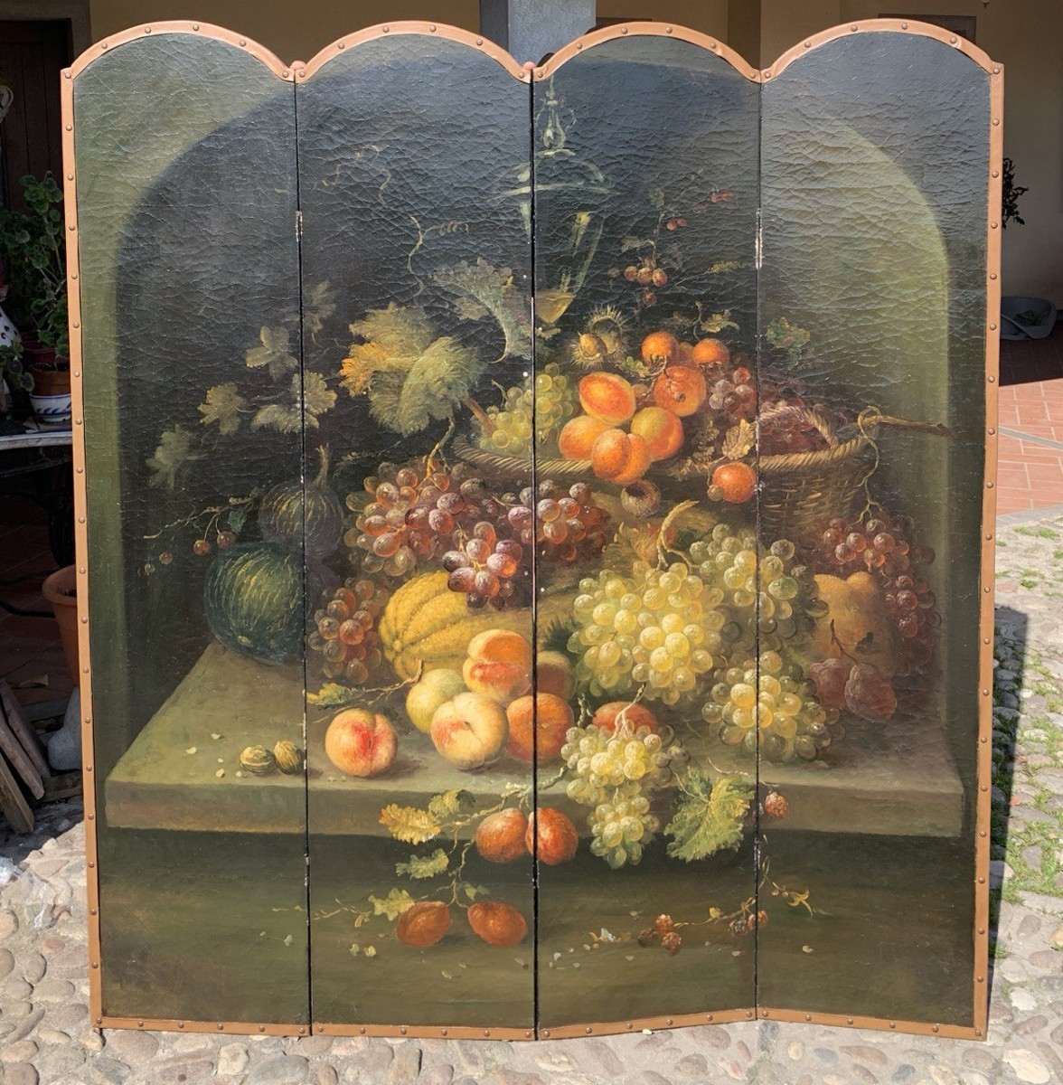 Paravento in cuoio dipinto. Italia, XIX secolo. -photo-4