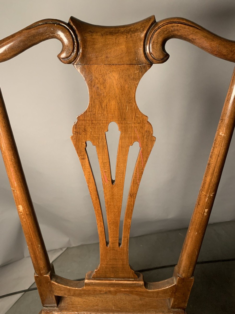 Sei sedie in legno di noce intagliato e traforato. Venezia, fine XIX secolo.-photo-4