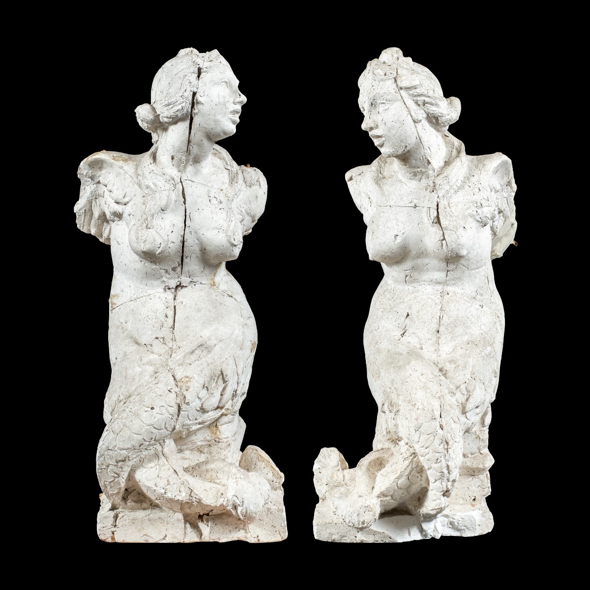 Scultore italiano (XVII secolo) - Coppia di sirene alate bicaudate.