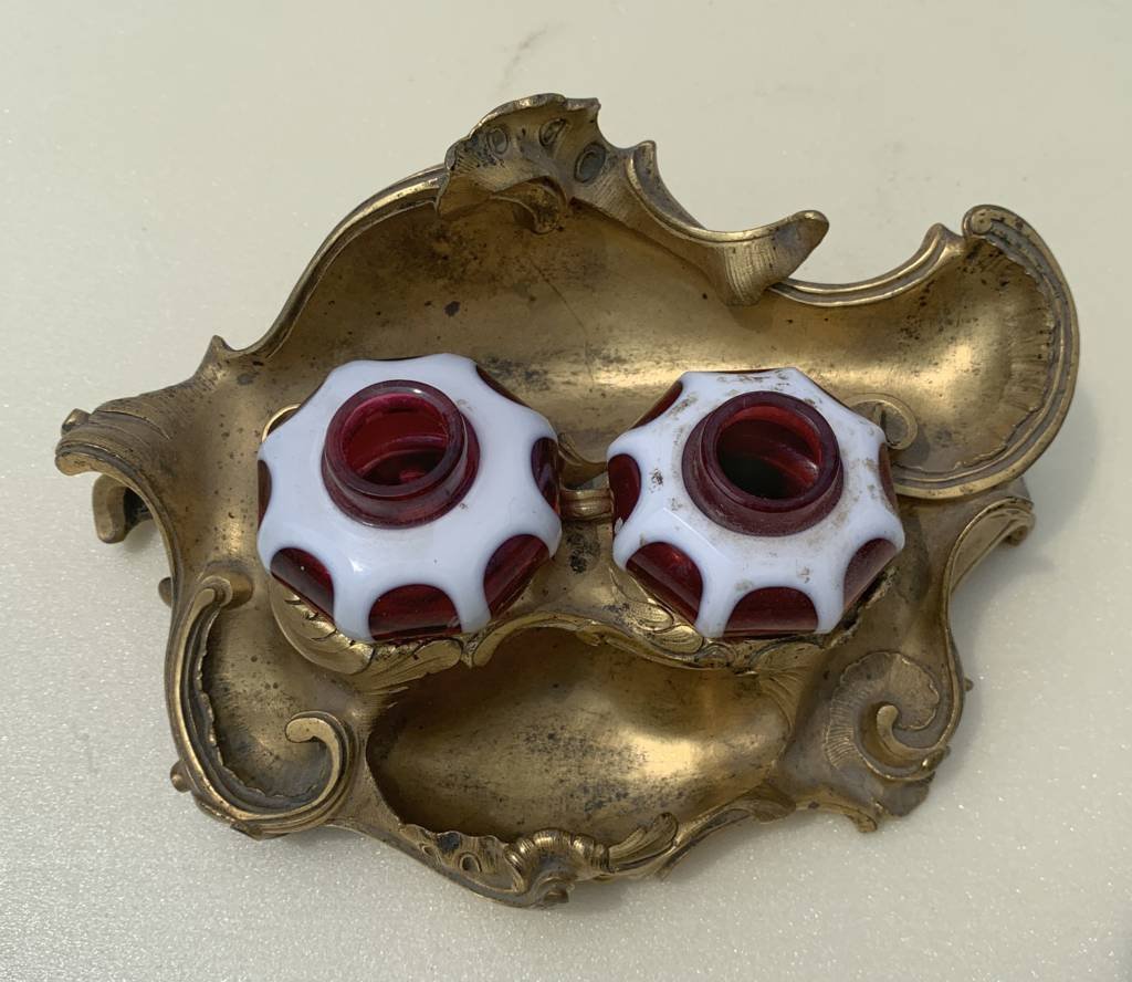 Maison Henry Dasson (Parigi 1825 - 1896) - Calamaio doppio in bronzo dorato.-photo-3