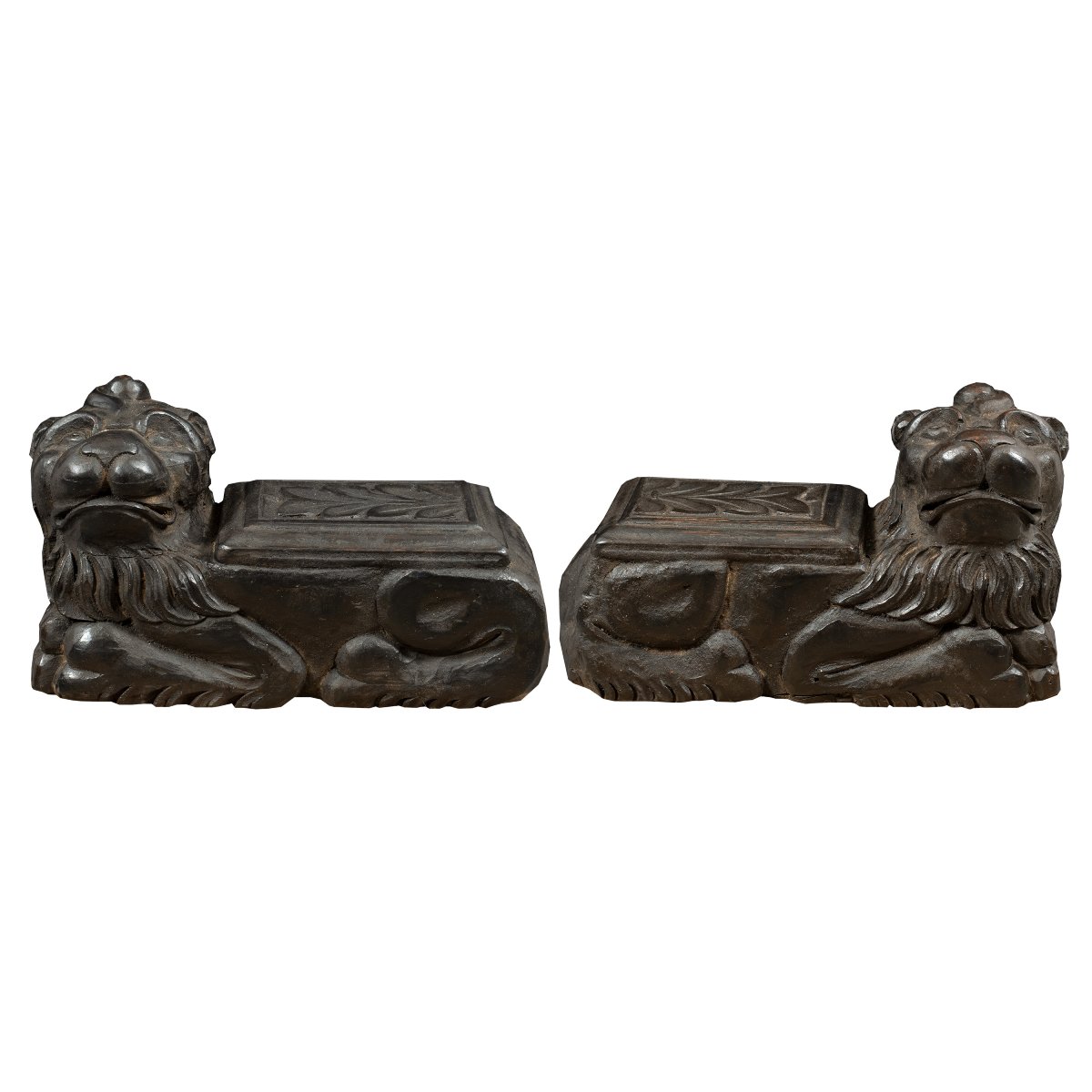 Scultore italiano (XVII-XVIII secolo) - Coppia di leoni arcaici.-photo-2
