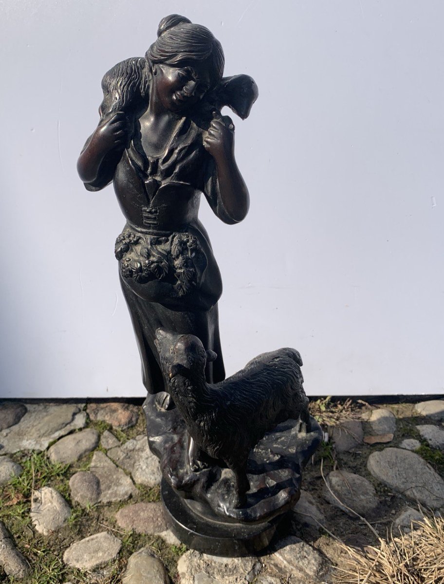 Scultore italiano (XIX secolo) - Pastorella con pecore.-photo-3