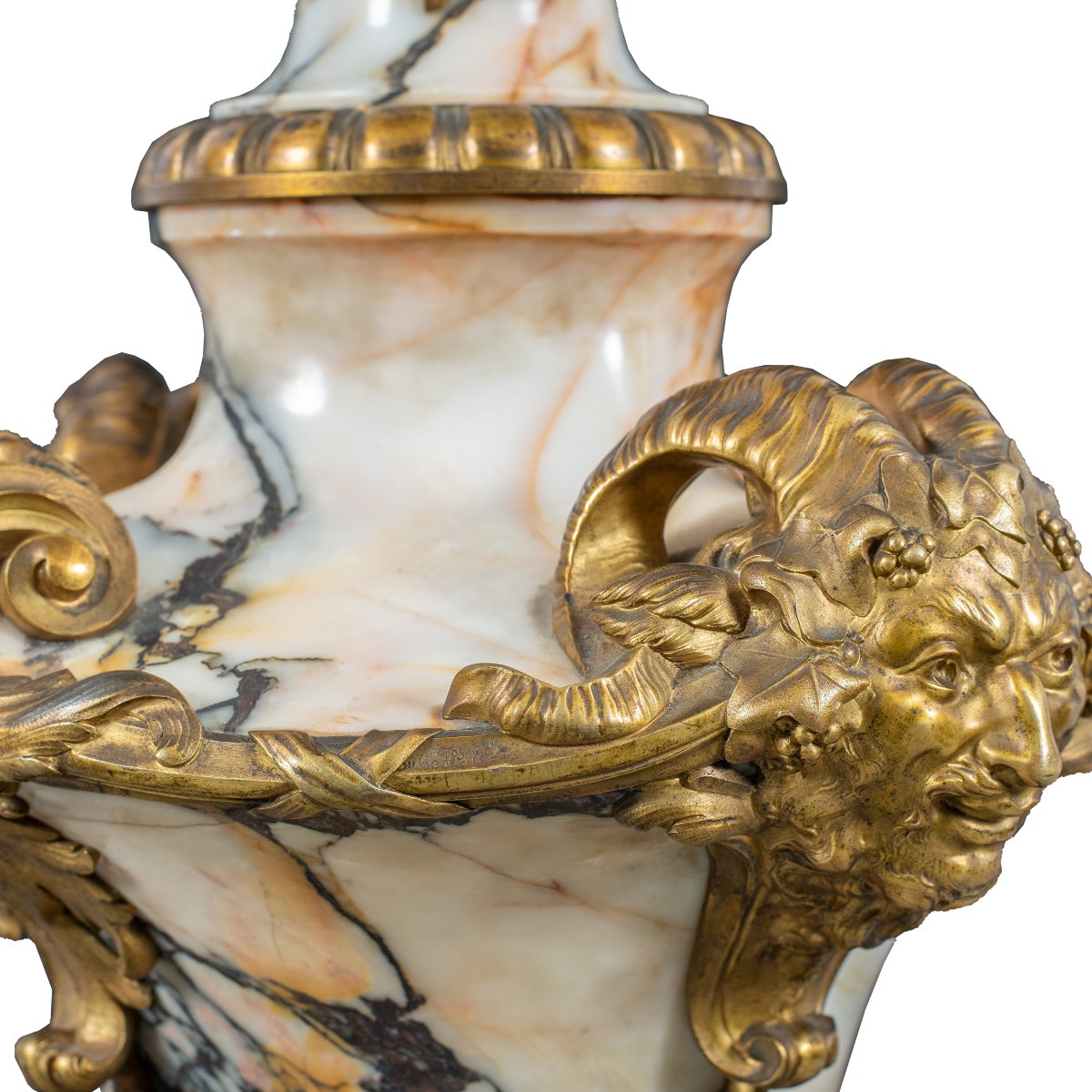 Coppia di vasi in marmo e bronzo dorato. Fonderia Susse Frères, Parigi, XIX secolo.-photo-1