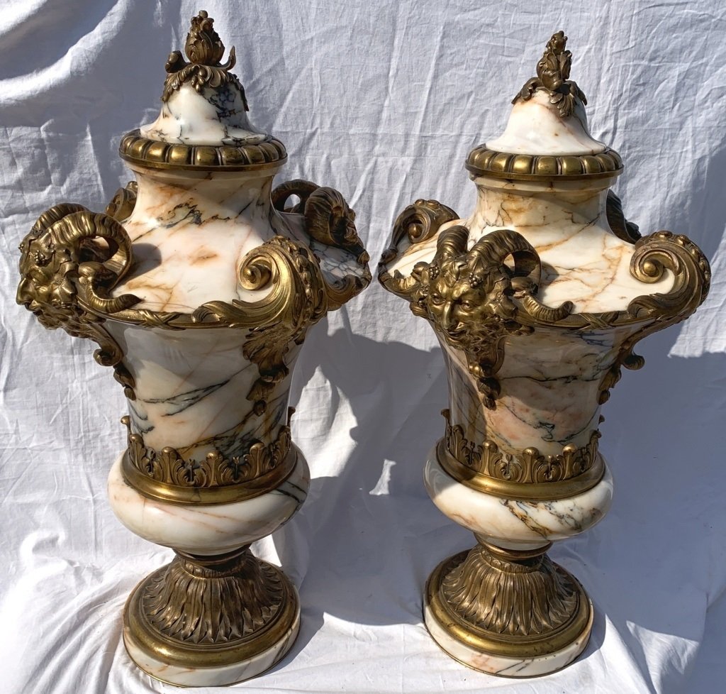 Coppia di vasi in marmo e bronzo dorato. Fonderia Susse Frères, Parigi, XIX secolo.-photo-2