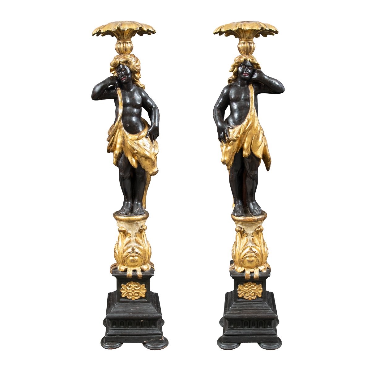Scultore veneziano (XVIII secolo) - Coppia di Mori reggivaso.