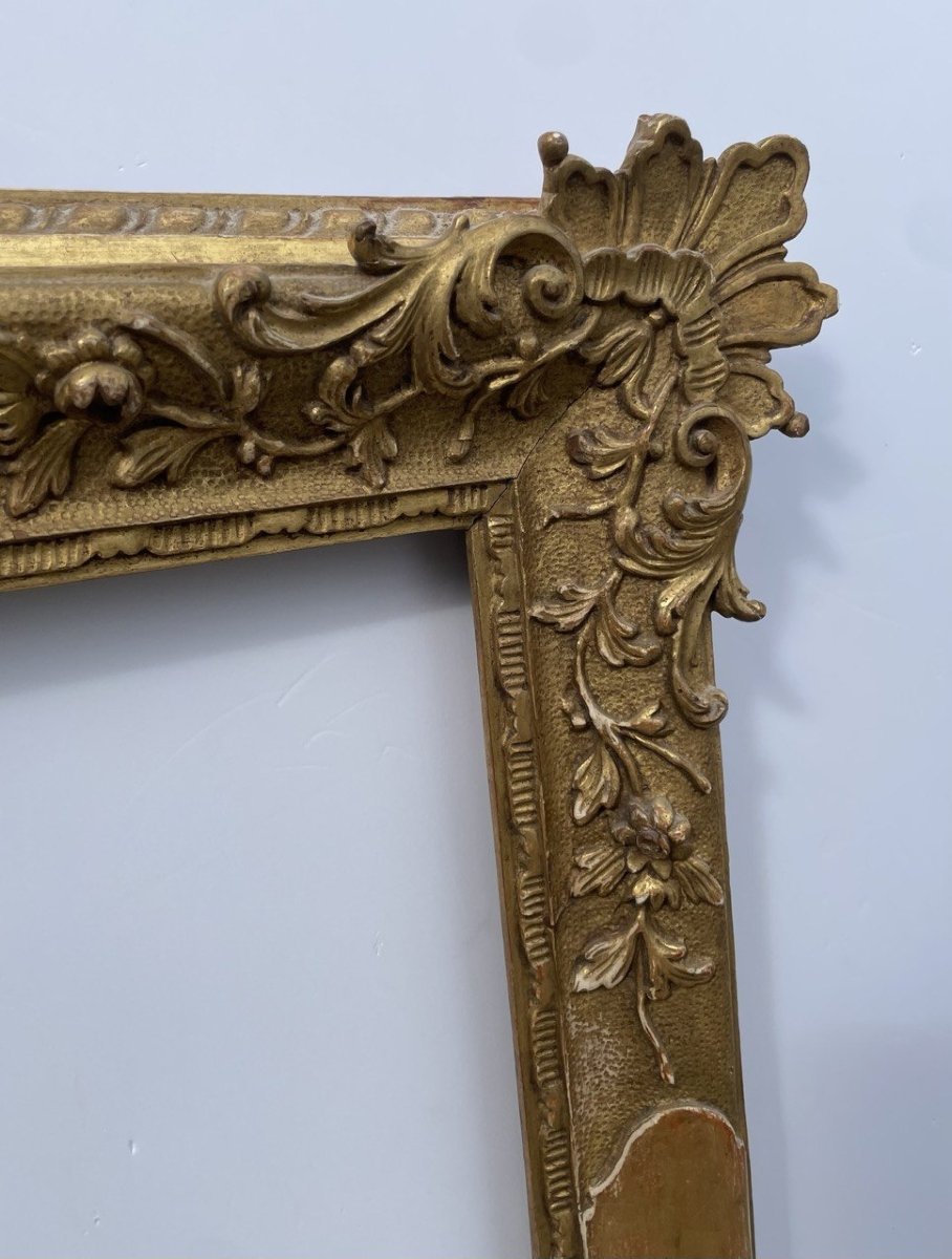 Cornice in legno intagliato e dorato. Venezia, inizi XX secolo.-photo-3