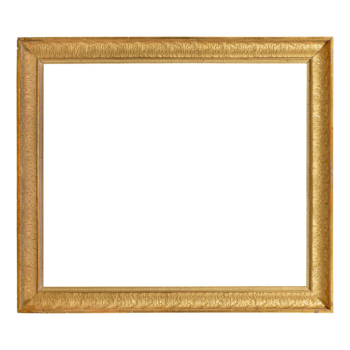 Cornice neoclassica in legno intagliato e dorato. Italia, inizio XIX secolo.