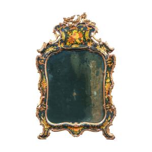 Specchierina in legno intagliato, laccato e dipinto. Venezia, XVIII sec. 