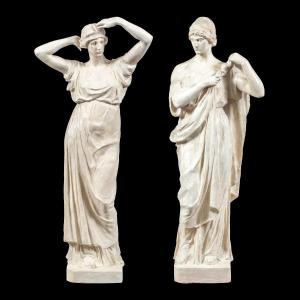 Coppia di sculture in scagliola - Figure romane. Manifattura Italiana, XIX secolo.