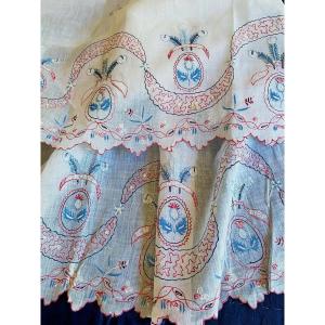 Indian Chiffon Skirt Embroidered With The Arms Of The Princes Of Wales England -circa 1790-1810